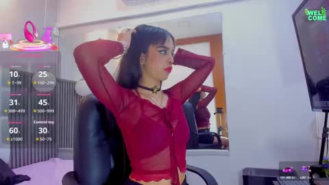 Snapshot of karoline_torres chatting on September 20, 12:41 pm Karoline online show from September 20, 12:41 pm