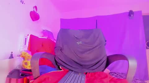 karol online show from December 19, 11:27 am