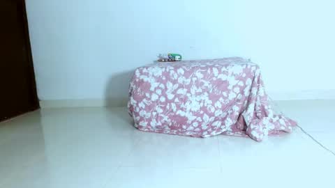 karol online show from April 19, 6:32 pm