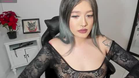 Alicia online show from November 18, 2:47 am