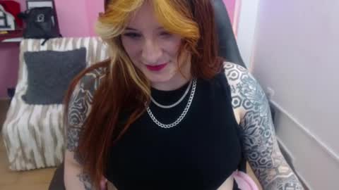 Kat online show from December 5, 1:09 pm