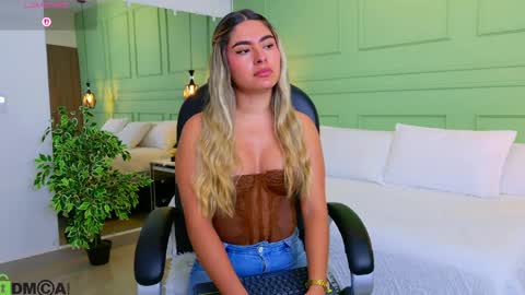 Kat online show from April 13, 12:09 pm