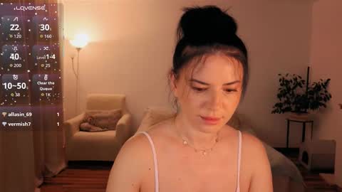 kate124680 online show from January 18, 10:52 pm