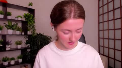 Snapshot of kate_cuddle chatting on September 26, 3:03 am Kate online show from September 26, 3:03 am