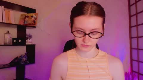 Snapshot of kate_cuddle chatting on February 5, 5:09 am Kate online show from February 5, 5:09 am