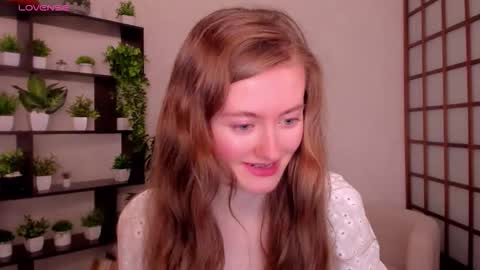 Snapshot of kate_cuddle chatting on October 22, 2:48 am Kate online show from October 22, 2:48 am