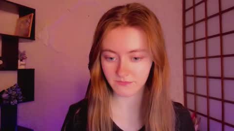 Snapshot of kate_cuddle chatting on February 27, 5:18 am Kate online show from February 27, 5:18 am