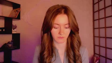 Snapshot of kate_cuddle chatting on February 13, 5:16 am Kate online show from February 13, 5:16 am