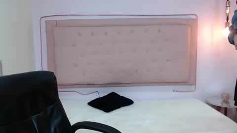 Snapshot of kate_pickman chatting on September 12, 3:41 am kate online show from September 12, 3:41 am