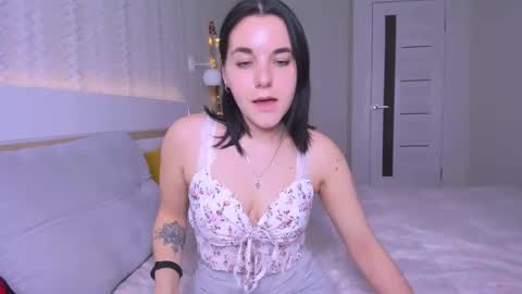 KATE online show from February 23, 4:02 pm