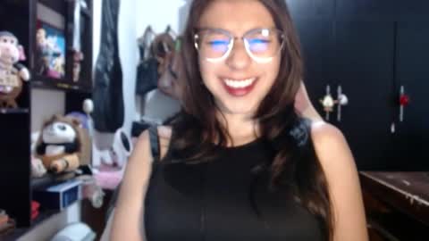 Snapshot of kateeen18 chatting on October 19, 4:39 am Kateeen18 online show from October 19, 4:39 am