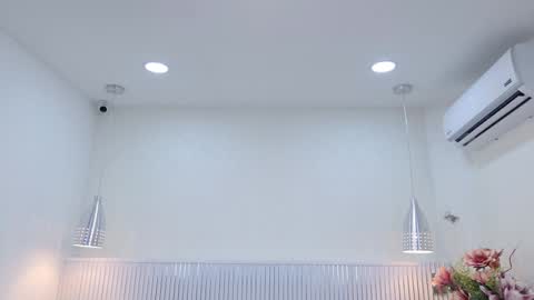 Karen Villas online show from September 19, 9:18 pm