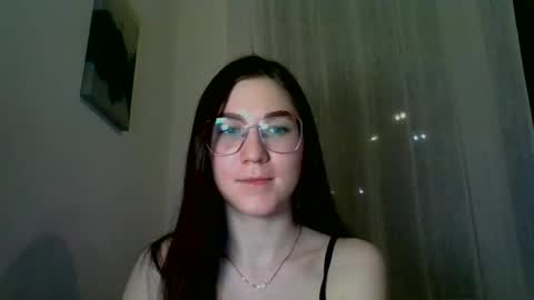 Snapshot of katie_foxi chatting on February 23, 7:17 pm katie_foxi online show from February 23, 7:17 pm