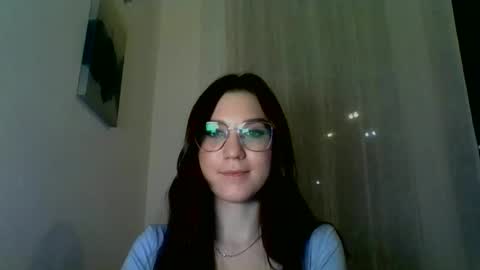 Snapshot of katie_foxi chatting on February 21, 8:16 pm katie_foxi online show from February 21, 8:16 pm