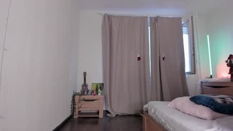 Kate online show from February 8, 10:18 am