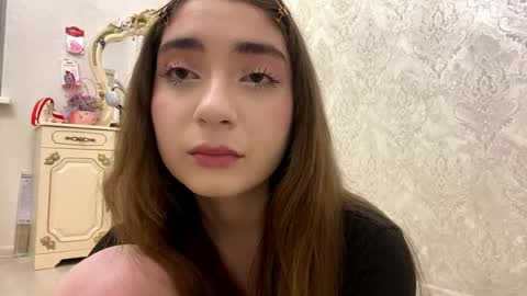 Rosie online show from June 2, 7:38 pm