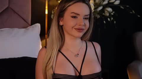 KatJolie online show from January 23, 9:07 pm