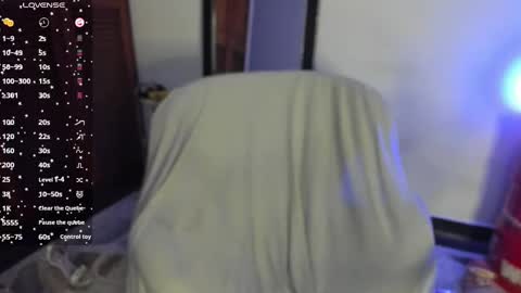 Snapshot of katlucy69 chatting on February 22, 7:34 am lucyfx69   INSTAGRAM online show from February 22, 7:34 am