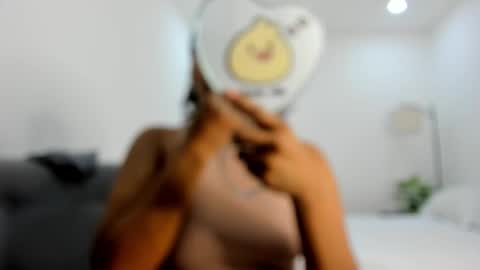 Follow me on instagram and twitter as correaktnees online show from October 14, 7:33 am