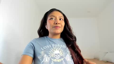 Follow me on instagram and twitter as correaktnees online show from October 10, 8:20 am