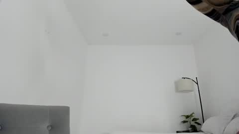 Follow me on instagram and twitter as correaktnees online show from October 21, 7:24 am