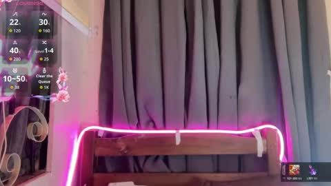 katrina_kisses online show from April 14, 5:11 am