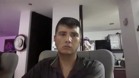 katrysexxyhot online show from April 22, 1:46 am