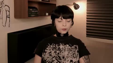 katsuro online show from March 8, 8:35 pm