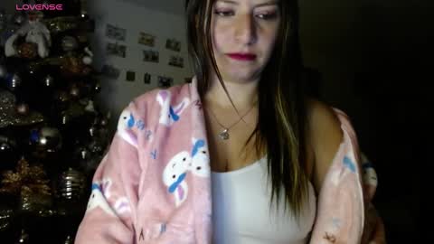 Snapshot of kattie_love chatting on January 16, 11:27 pm kattie online show from January 16, 11:27 pm