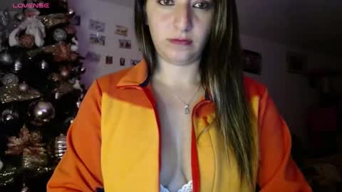 Snapshot of kattie_love chatting on January 17, 5:53 am kattie online show from January 17, 5:53 am