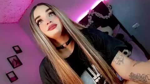 kattie_sweet_ online show from October 27, 7:36 pm