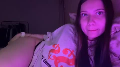 Elizabeth online show from July 14, 6:02 pm
