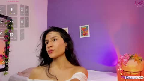 Katt  OF alekatt x online show from April 13, 5:50 pm