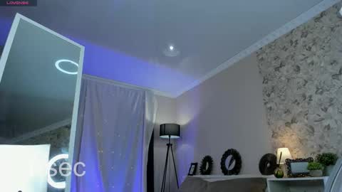 Kate online show from February 23, 9:00 am