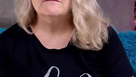 katy_nicole online show from April 19, 8:22 pm