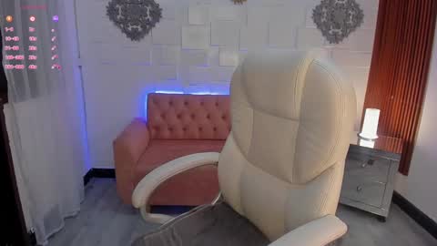 katyaroberts online show from December 6, 3:06 pm