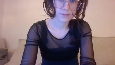 kawaii snowflake online show from July 9, 2:15 am