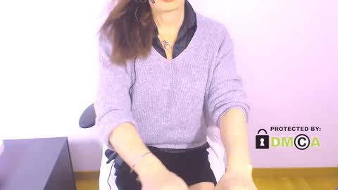 Kay online show from March 3, 8:32 pm