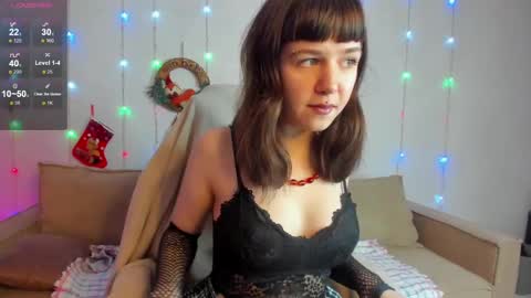 kaycyy_blunt online show from December 22, 9:33 am