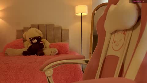 Kayla  online show from November 10, 1:03 pm