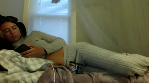 kaylaelizabeth97 online show from November 27, 9:22 pm