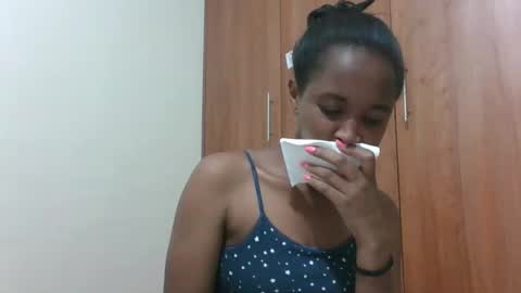 kaylar online show from April 9, 5:18 pm