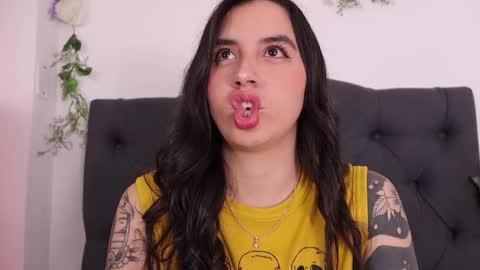 kaylee_lee online show from February 13, 4:27 am