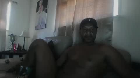 kaylee kakes online show from February 13, 8:24 pm