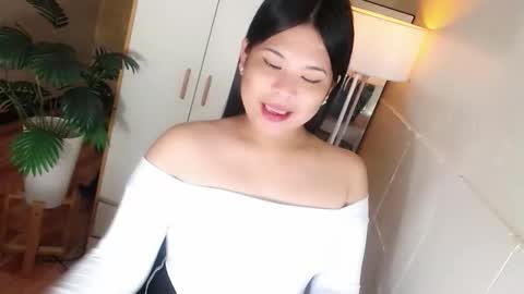 Y O U R        F U T U R E       K A Y L E E  online show from January 13, 5:43 pm