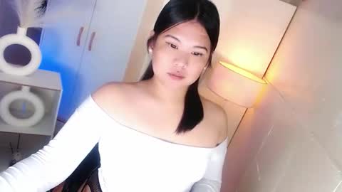 Y O U R        F U T U R E       K A Y L E E  online show from March 25, 9:54 pm