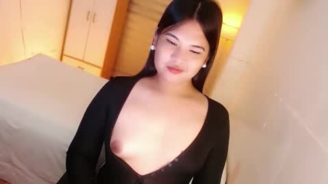 Snapshot of kayleepinay chatting on October 23, 1:07 am Y O U R        F U T U R E       K A Y L E E  online show from October 23, 1:07 am