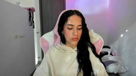 kaylie online show from September 15, 8:54 pm