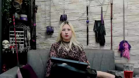 Miss Kazia online show from November 4, 10:22 pm