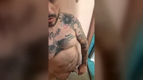 keepitmoistl3vr online show from June 27, 9:15 am